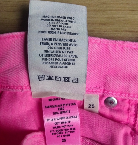 Alice + Olivia • Pink Jeans - Picture 5 of 10